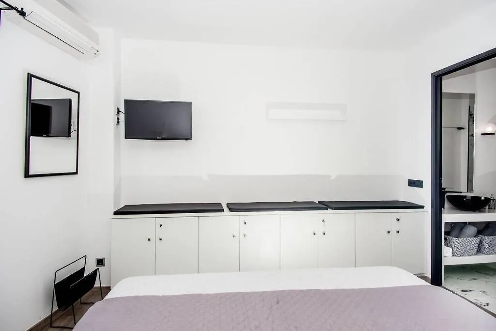 Apartment A & B Minimal Suite With Sea View In Argostoli