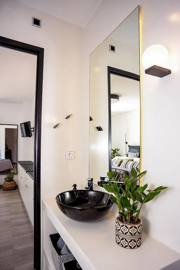 A & B Minimal Suite With Sea View In Argostoli Apartman